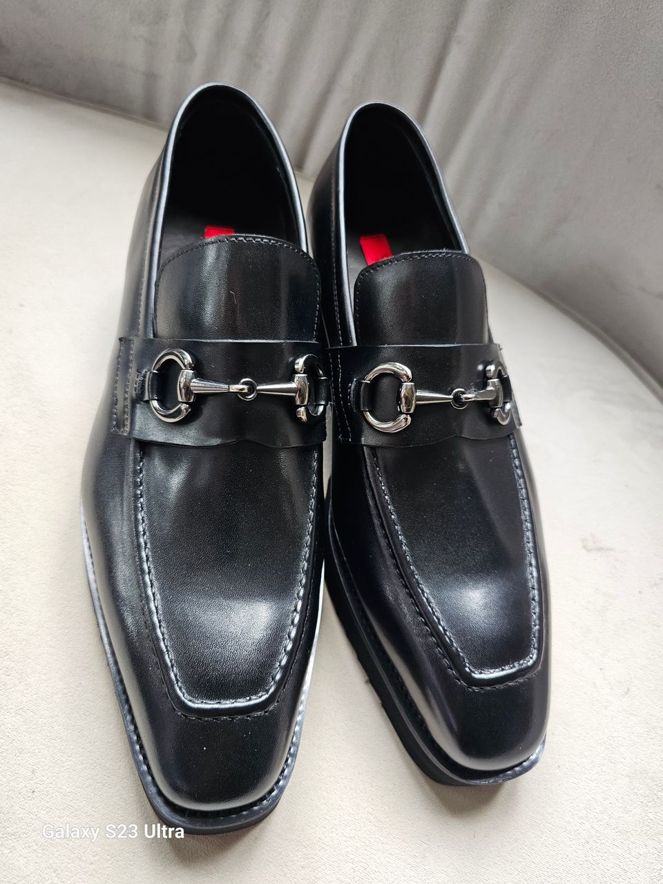 Black Horse bit Leather Loafers