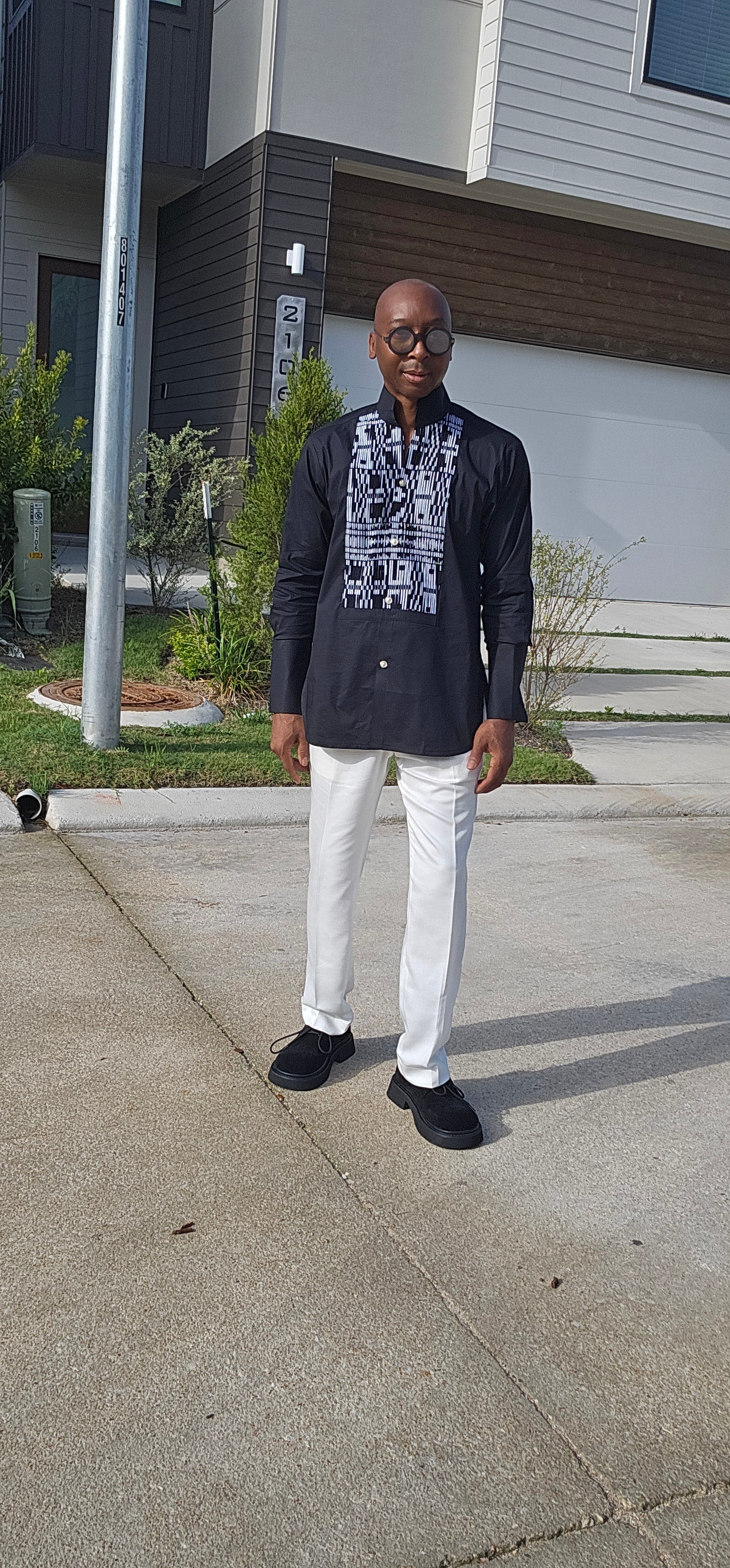 Avant-Garde Long Sleeved Damanze Black And White Cotton Shirt