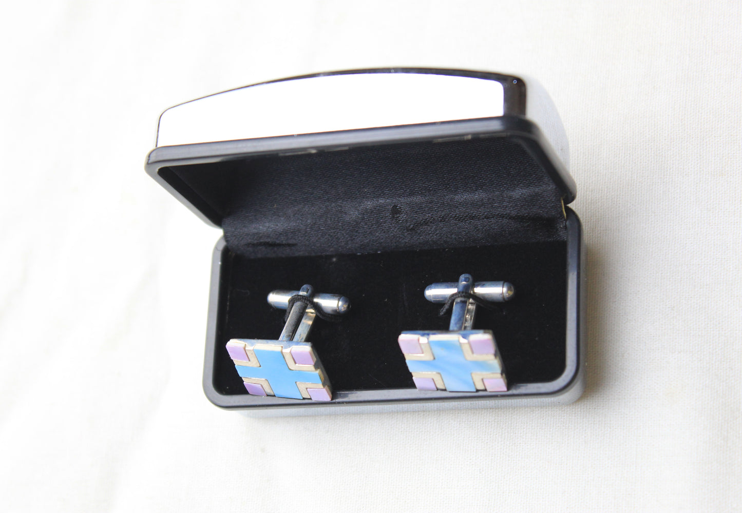 cufflinks