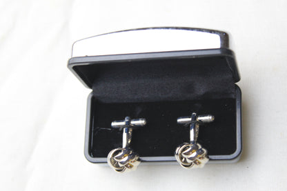 cufflinks