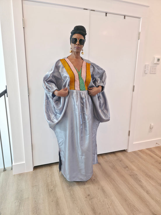 Luxury silver-grey Beaded Boubou Kaftan featuring a V-neckline with a colorful beaded mosaic pattern and voluminous sleeves.