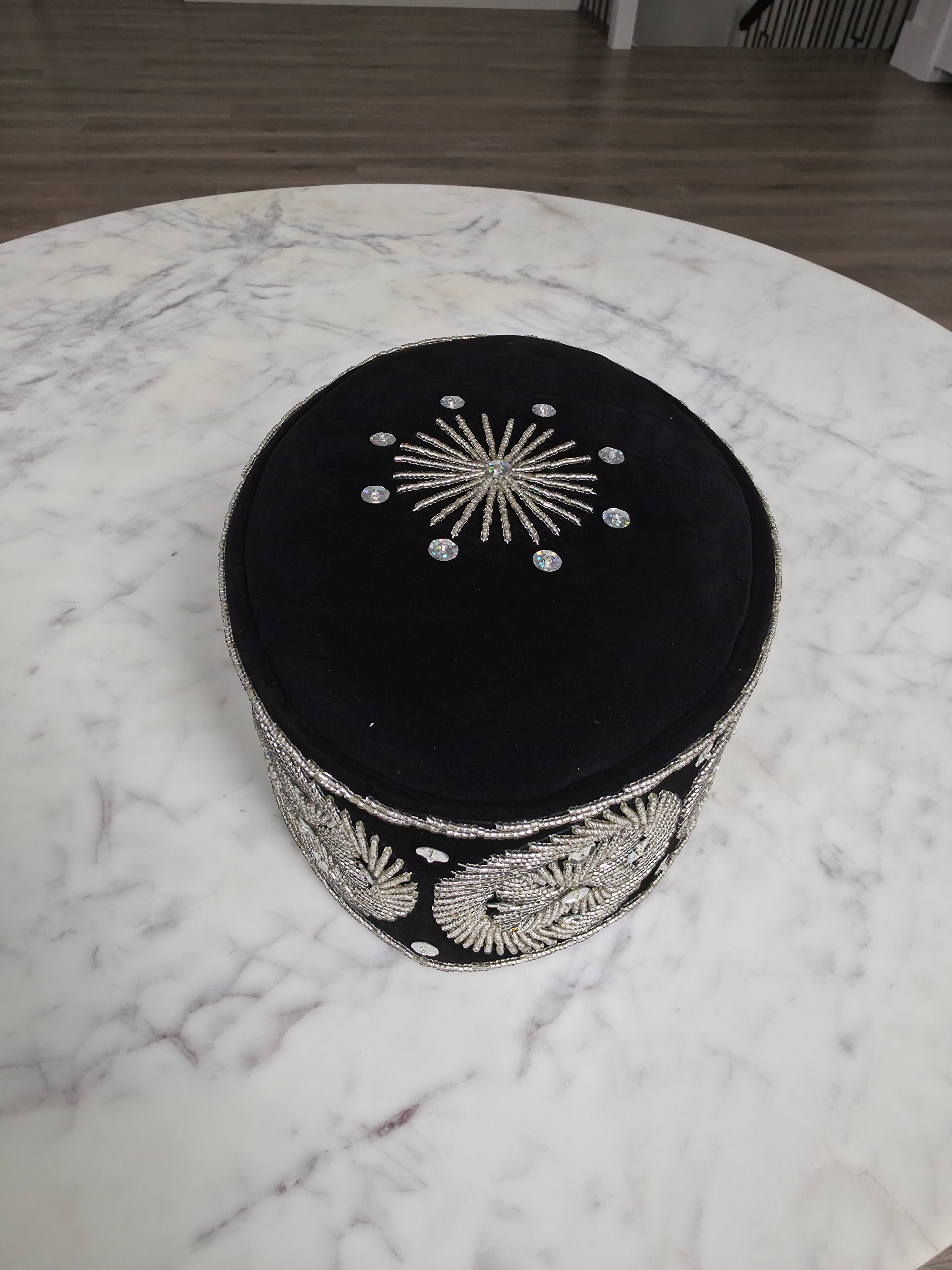 Ozo Cap – Onyx Radiance